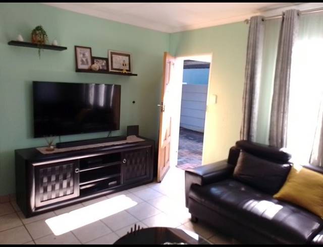 3 BEDROOM HOUSE FOR SALE IN ALBERTSDAL